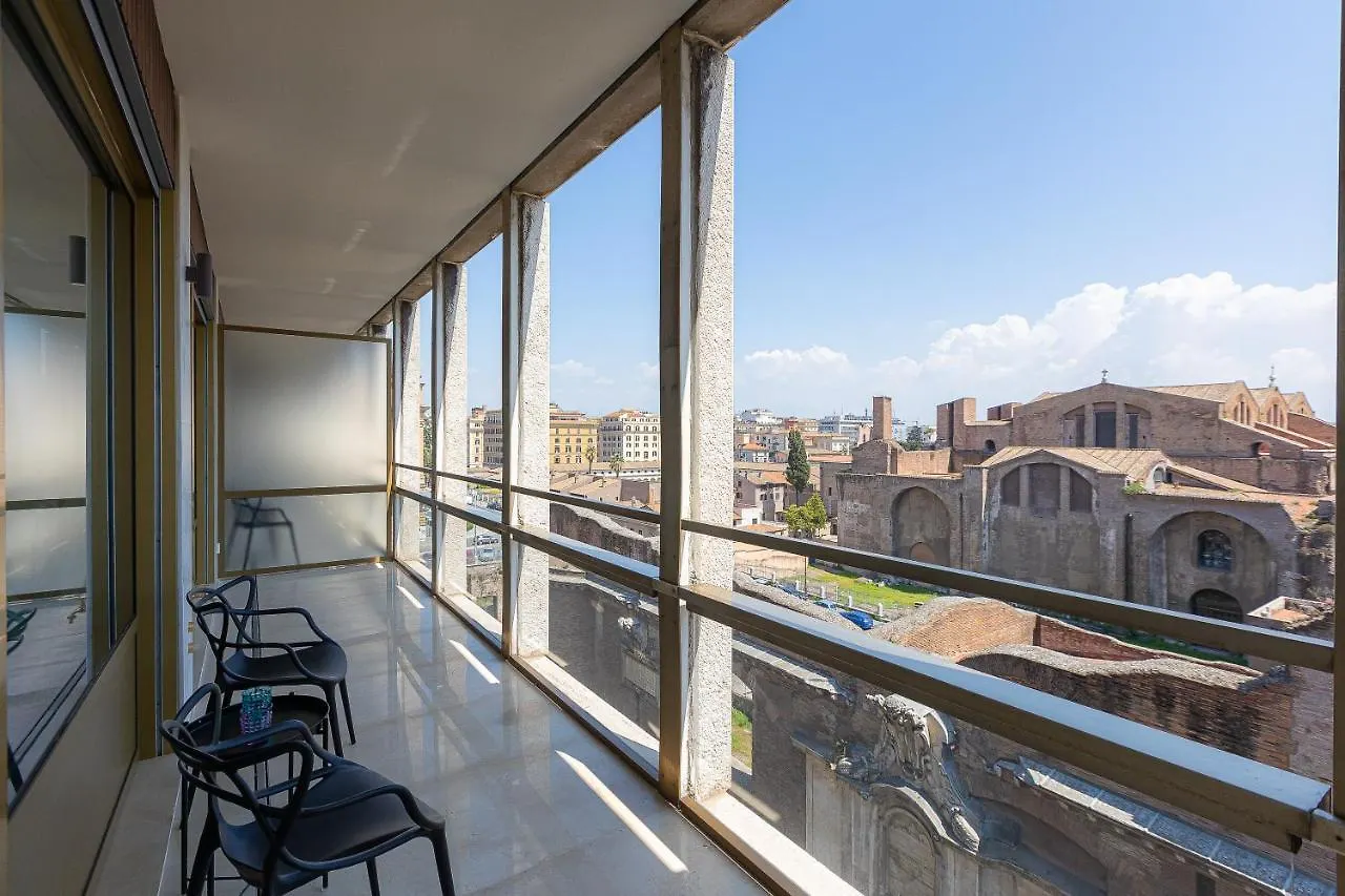 Amazing Via Parigi Apartment Rome