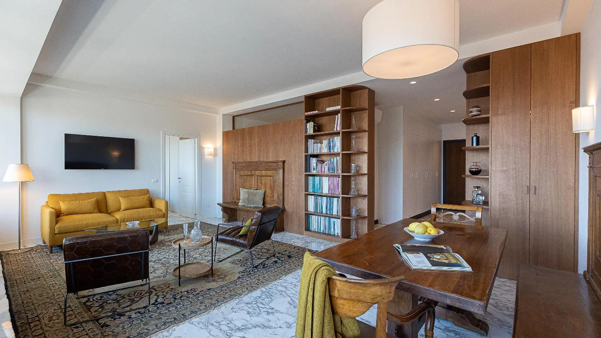 Amazing Via Parigi Apartment Rome