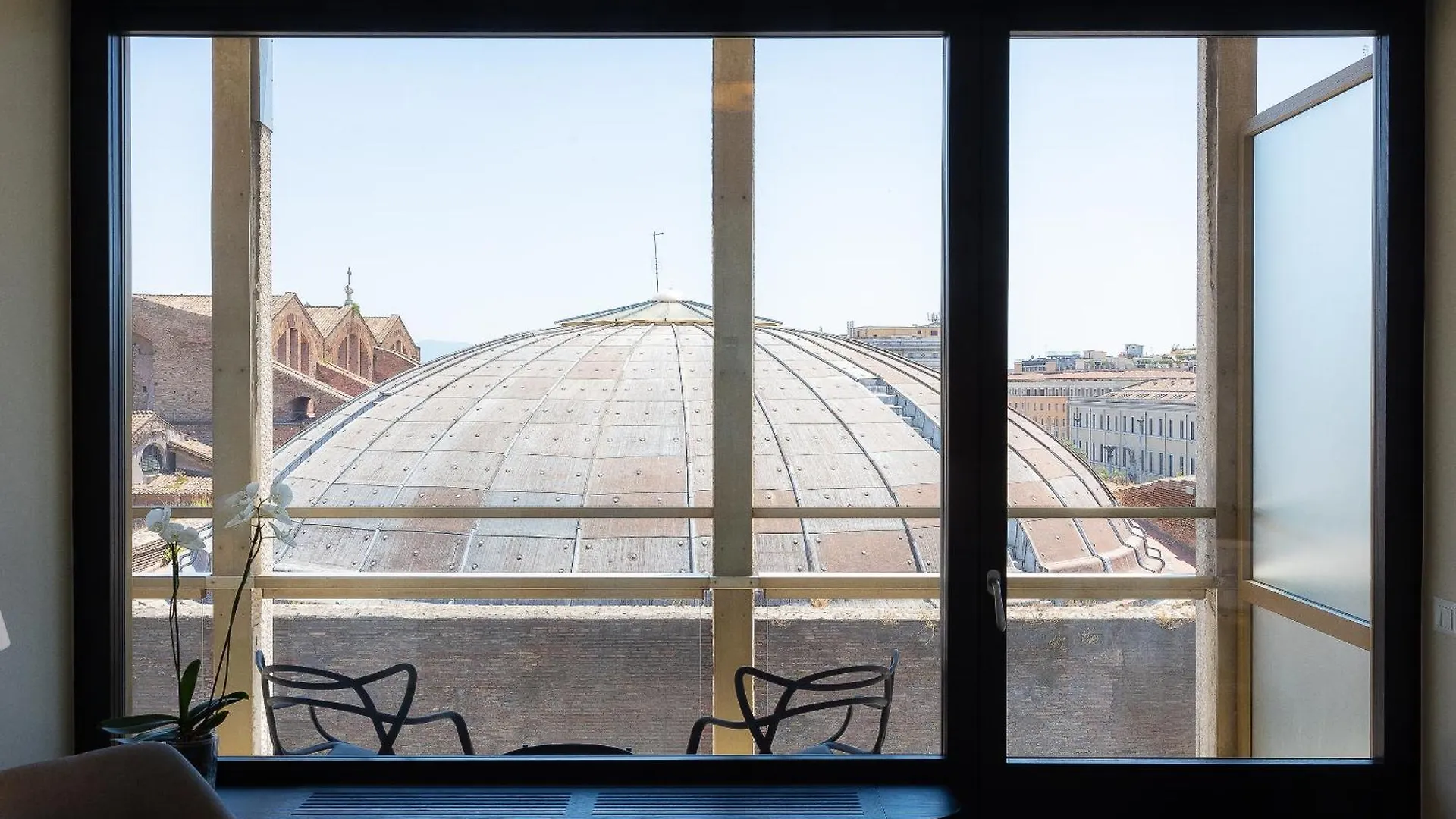 Amazing Via Parigi Apartment Rome Italy