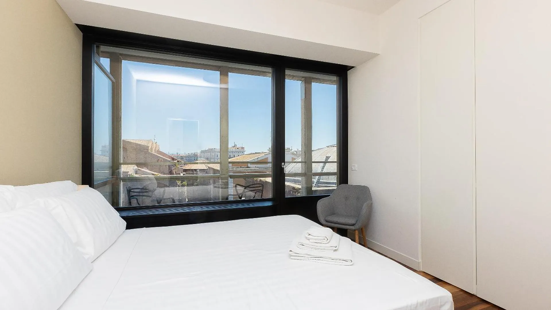 Amazing Via Parigi Apartment Rome
